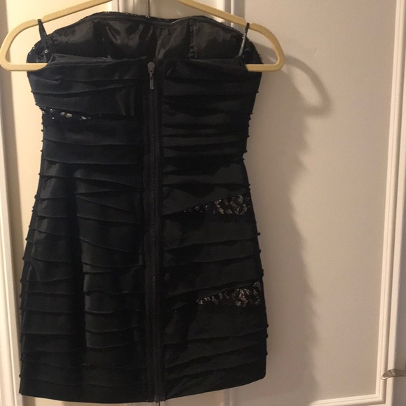 Bebe mini dress - Picture 3 of 3